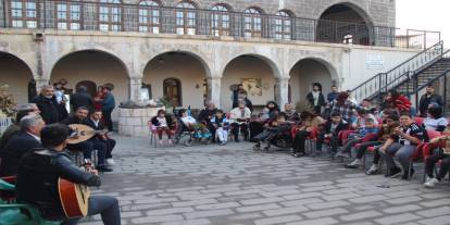 Türk Kızılay'ı Gönüllü Merkezi'nden Cizre Dengbej Evi'nde Özel Etkinlik