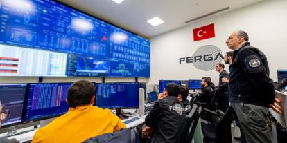 Dünya tarihinde ilk kez hibrit yörünge motoru uzayda ateşlendi