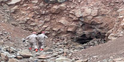 Çökme tehlikesi define tünelini kapattı: 11 kişilik kurtarma ekibi geri çekildi