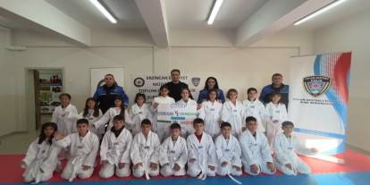 "Hep Birlikte Aileyiz" Projesi Kapsamında Öğrenciler Tekvando İle Buluştu