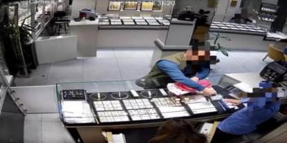 4 Milyonluk Altın Hırsızlığı Aydınlatıldı: Muhtarlığın Kamerasını Sökmek Kurtaramadı