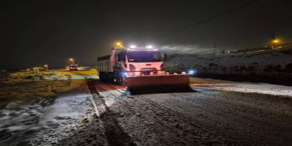 Şırnak Belediyesi Karla Mücadele Ekipleri Sahada