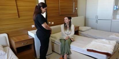 Kar Esareti Anne ve Bebekleri Etkilemiyor: Şifa Dağıtan Otelde Sıfır Risk