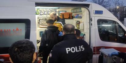 Eskişehir’de Liselilerin Bıçaklı Meydan Kavgası: 15 Yaşındaki Çocuk Yaralandı!