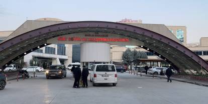 Siirt'te "Temiz Tahlil" Operasyonu: 8 Sağlık Çalışanı Dahil 30 Gözaltı!