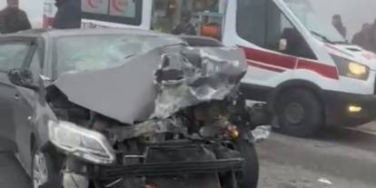 Batman’da sis faciaya neden oldu 2'si ağır 14 yaralı