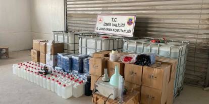 İzmir'de 1,5 milyon lira değerinde kaçak etil alkol ele geçirildi