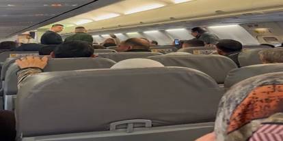 Diyarbakır’a Gidemeyen Uçak İzmir’e Döndü: Yolcular İsyan Etti!