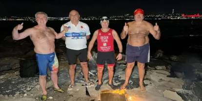 Cizre’nin Tanıtım Elçisi Ramazan Değer, 2026’ya buz gibi suda yüzerek merhaba dedi