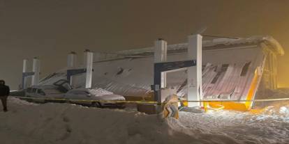 Facianın Eşiğinden Dönüldü: Akaryakıt İstasyonunun Çatısı Çöktü, 8 Yaralı!