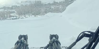 Hakkari'de 36 yerleşim yerinin yolu ulaşıma kapandı