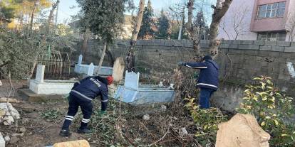 Silopi Belediyesi Mezarlık Bakım Mesaisinde!