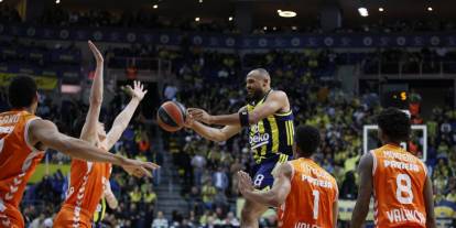 Fenerbahçe, Valencia Basket'i affetmedi: 82'ye 79 yendi