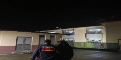 Rize'de 2 ayrı olayda aranan 2 kişi yakalanarak cezaevine gönderildi