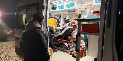 Batman’da mahsur kalan hasta için ekipler yolu açtı