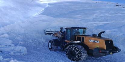 Elazığ'da kapalı 115 köy yolunda çalışmalar sürüyor