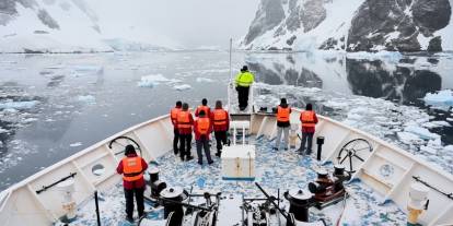 Bakan Kacır: "17 bilim insanı Antarktika'da özellikle iklim değişikliğine yönelik nitelikli araştırmalar gerçekleştirecekler"
