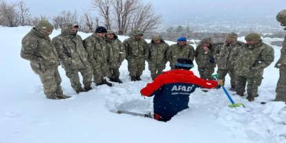 Şırnak'ta Nefes Kesen Hazırlık! Mehmetçik En Zorlu Senaryoya Karşı Sahaya İndi