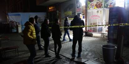 İş yerine silahla saldırıp 7 kişiyi yaraladılar