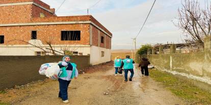 Silopi’de 40 Aileye Sıcak Dokunuş! Çocuklara Bot ve Mont Ulaştırıldı