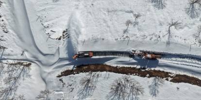 Muş ile Bitlis arasındaki kara yolu kar ve tipi nedeniyle ulaşıma kapatıldı