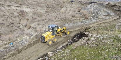 Şenoba Belediyesi'nden hummalı yol çalışması: Topraklı yollar temizleniyor