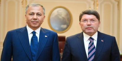 Adalet Bakanı Yılmaz Tunç ve İçişleri Bakanı görevden affını istedi
