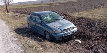 Yoldan Çıktı, Tarlaya Çakıldı! Direksiyon Hakimiyeti Kaybolunca Facia Geldi