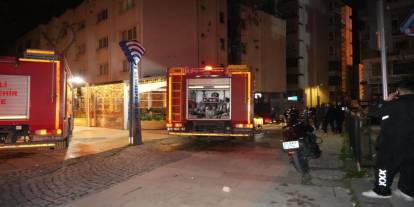 Elektrik panosundan çıkan yangın paniğe neden oldu