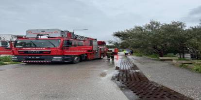 İzmir'de çıkan ev yangınında bir kişi hayatını kaybetti