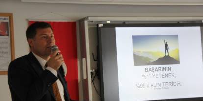 Cizre’de öğrencilere yönelik YKS Semineri devam ediyor