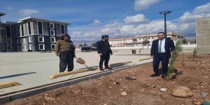 Silopi’de “Yeşil Silopi” İçin 8 Bin Fidan Toprakla Buluştu