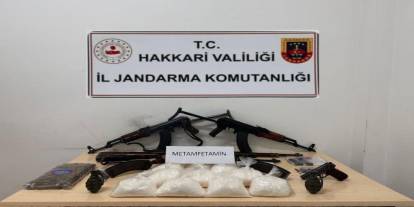 Çukurca'da uyuşturucu ve silah ele geçirildi