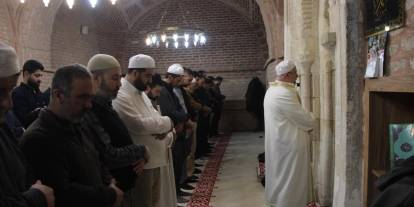 Cizre’de Asırlık Gelenek: Kırmızı Medrese’de Hatimle Teravih