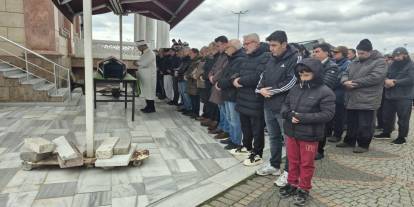 Estetik Ameliyatı Sonrası Şüpheli Ölüm: Sibel Yiyin Son Yolculuğuna Uğurlandı