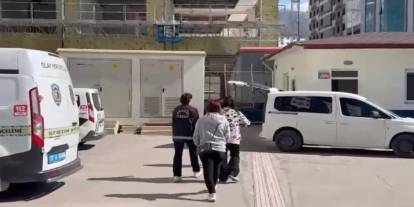 Hatay Polisi Fuhuş ve İnsan Ticaretine Geçit Vermiyor! 3 Yabancı Uyruklu Kadın Deport Edildi