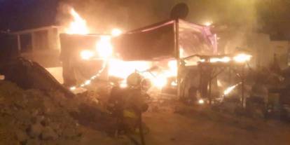 Alevlere teslim olan konteyner yanarak kullanılamaz hale geld