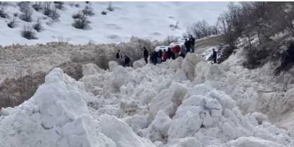 Şırnak'ta Öğrenci Servisi Çığdan Saniyelerle Kurtuldu!
