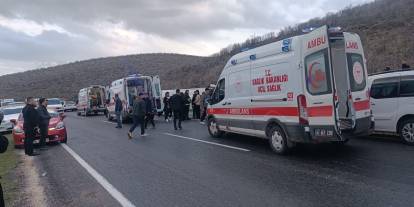 İdil-Midyat Karayolunda Can Pazarı: Otobüs devrildi 24 yolcu yaralandı