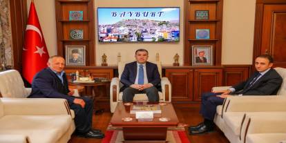 Güçlükonak Kaymakamı Memiş’ten Bayburt Valisi Eldivan’a Nezaket Ziyareti