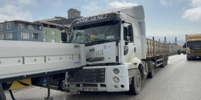 Lastik Patladı, Zincirleme Kaza Kaçınılmaz Oldu