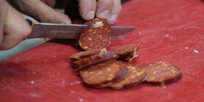 Uzmanından vatandaşa 'ucuz sucuk' uyarısı