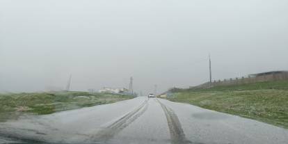 Şırnak’ta Hava Şaşırttı: Aynı Gün Dolu, Yağmur ve  Güneş