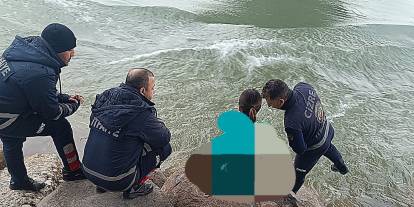 Cizre’de Belediye personelinin dikkati genç kızın hayatını kurtardı