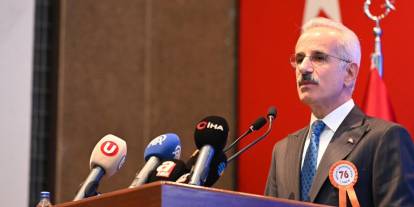 Bakan Uraloğlu'ndan bölünmüş yol açıklaması: "6 bin 101'den, 30 bin 51 kilometreye çıkardık"