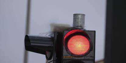 Kırmızı Işıkta Başını Kaldıran Gördü: O Manzara Şaşkına Çevirdi