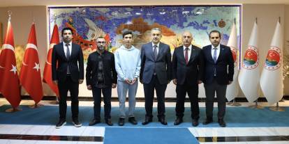 Şırnaklı öğrencinin uluslararası başarısına Vali Ekici’den tebrik