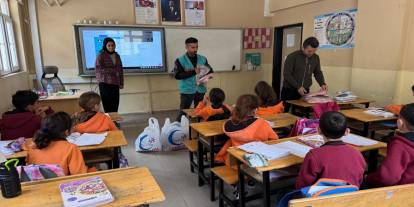 Şırnak’ta Gönüllülerin "Cansuyu" Mesaisi! Beytüşşebaplı Öğrenciler Moral Buldu