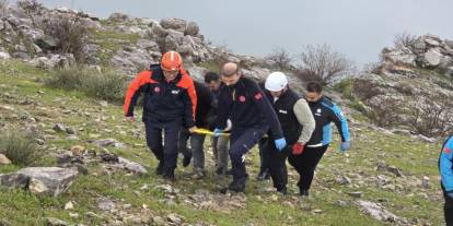Siirt'te atıyla birlikte kayalıklara yuvarlanan genç ağır yaralandı
