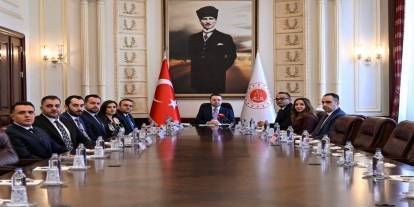 Adalet Bakanı Akın Gürlek Türk Hukuk Enstitüsü heyetini kabul etti